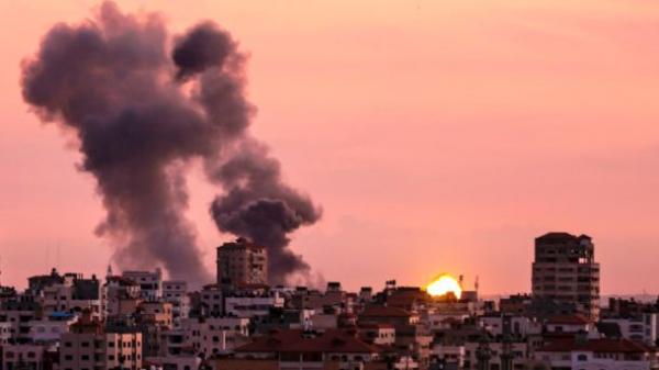 加沙地带战火重燃 以色列战机坦克发动报复袭击