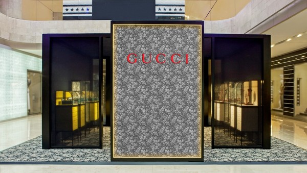 李宇春亮相Gucci＂当代精神 风格新生＂南京静态展