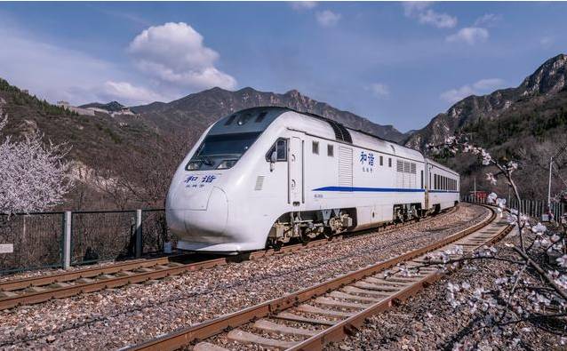 12月28日起铁路实施“年底图” 贵州数十趟列车有变动