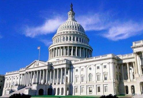 美众院通过短期支出法案 或可支撑政府运营到3月