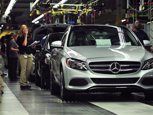 面对钢铝关税欧盟软硬兼施 特朗普无动于衷