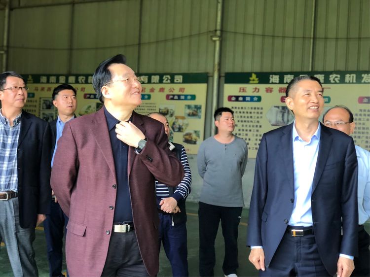 全国工商联经济部部长谭林莅临金鹿工业园考察调研