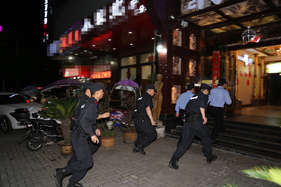 铜陵:公安重拳出击扫黑除恶 抓获犯罪嫌疑人1