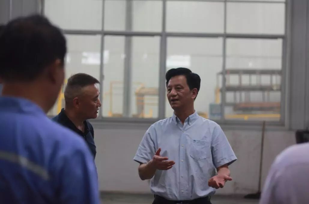 高温来袭!南昌县领导赴一线慰问送清凉