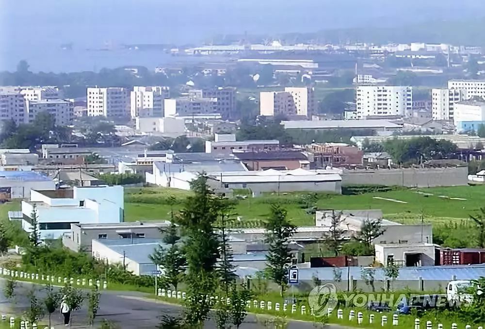 报道称,罗先经济特区于1991年设立,位于朝鲜与中国和俄罗斯的边境一图片