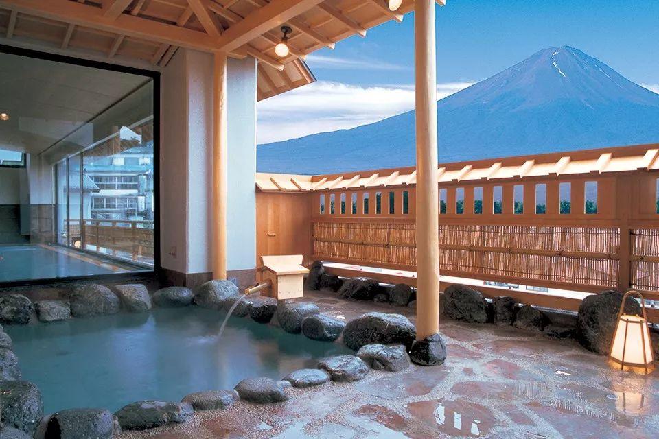 富士山下 5处私享富士山温柔风光的温泉酒店