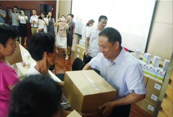 西安禾丰助力贫困儿童健康成长捐赠活动圆满完