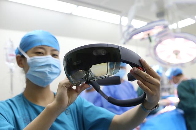 &ldquo;全球首例混合现实引导下脊柱畸形矫形手术&rdquo;在西安完成