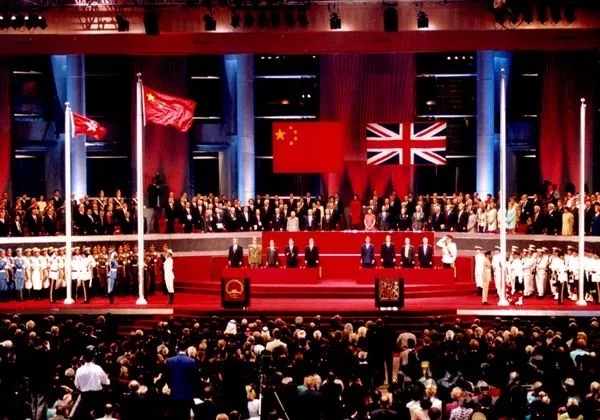 曹景行:抓住改革开放的机遇,成为与时代同行的