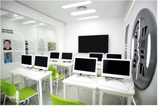 小码王全国布局成果显著,助力重庆中小学编程