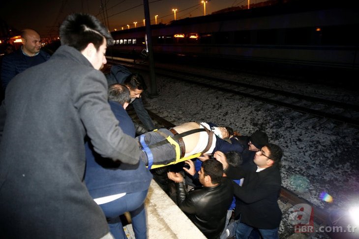 土耳其发生高速列车脱轨事故 至少4死43伤