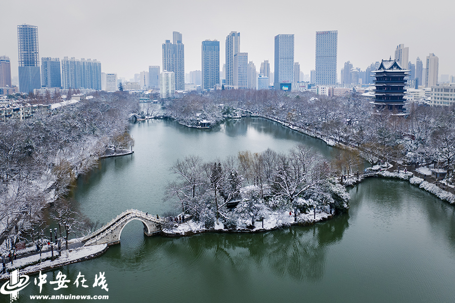 披上银装古色古香雪后合肥包河公园美不胜收