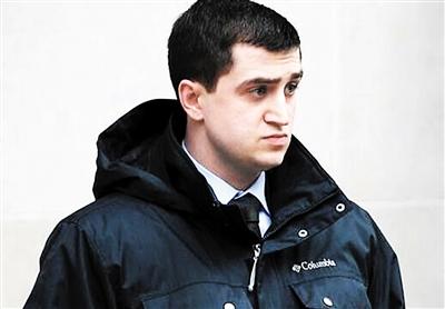 兵马俑在美被折断手指 陪审团竟称肇事者无罪