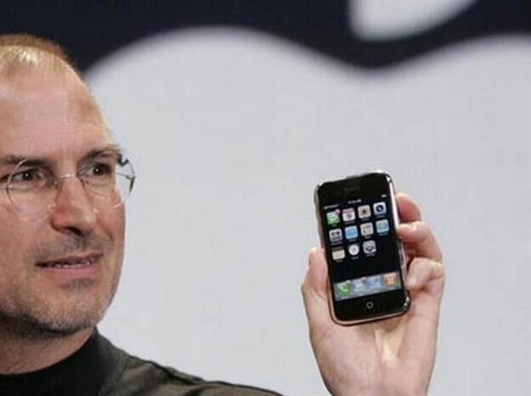 纪念乔帮主：iPhone要推十周年版！苹果第一次