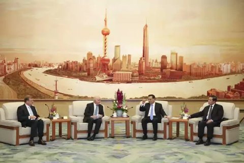 中新社刘震摄