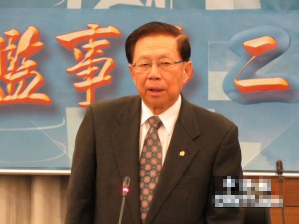 董事长是否董事_董事长办公室图片(2)