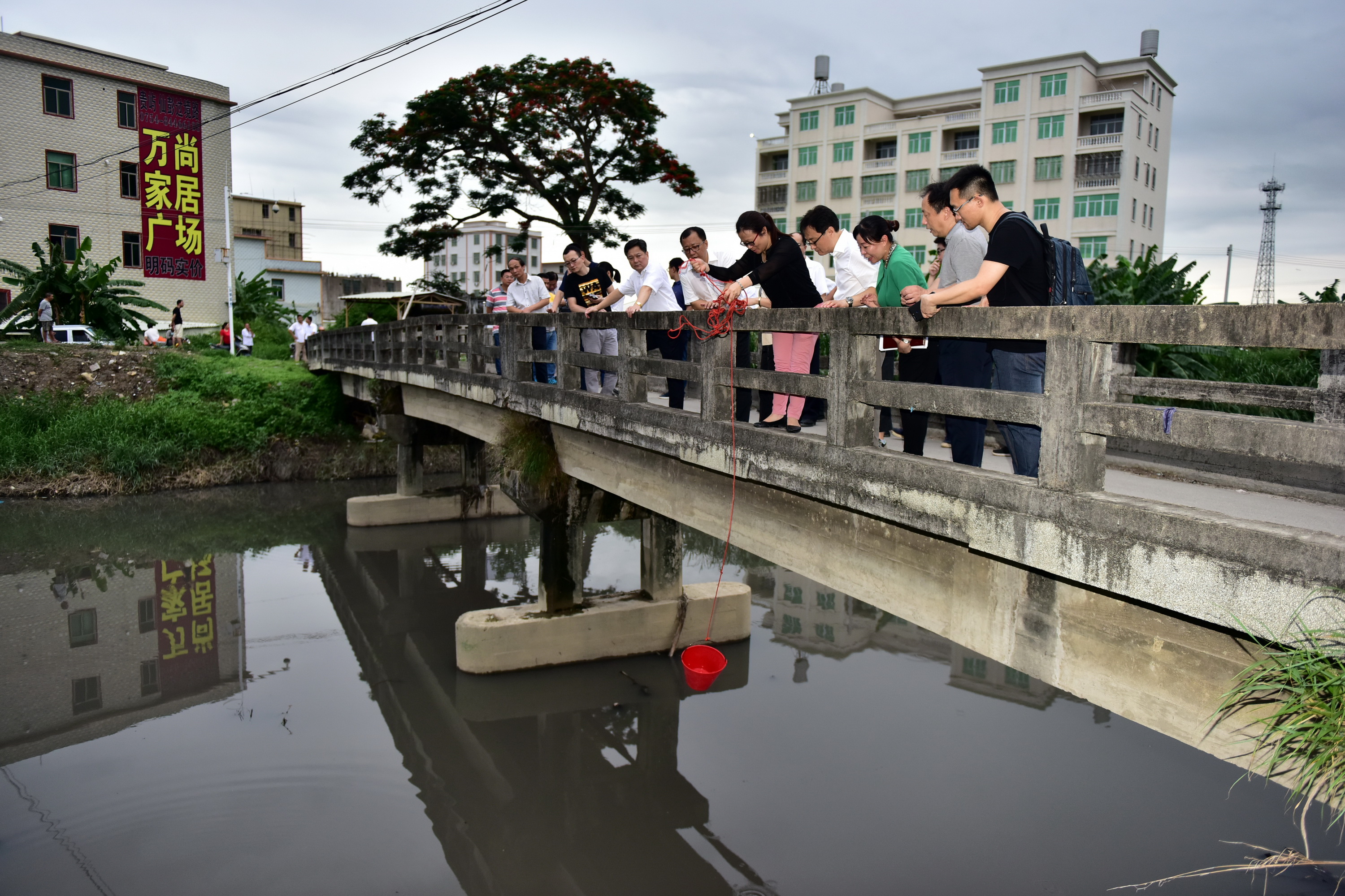 汕头市本人口有多少_汕头市有几个区(2)