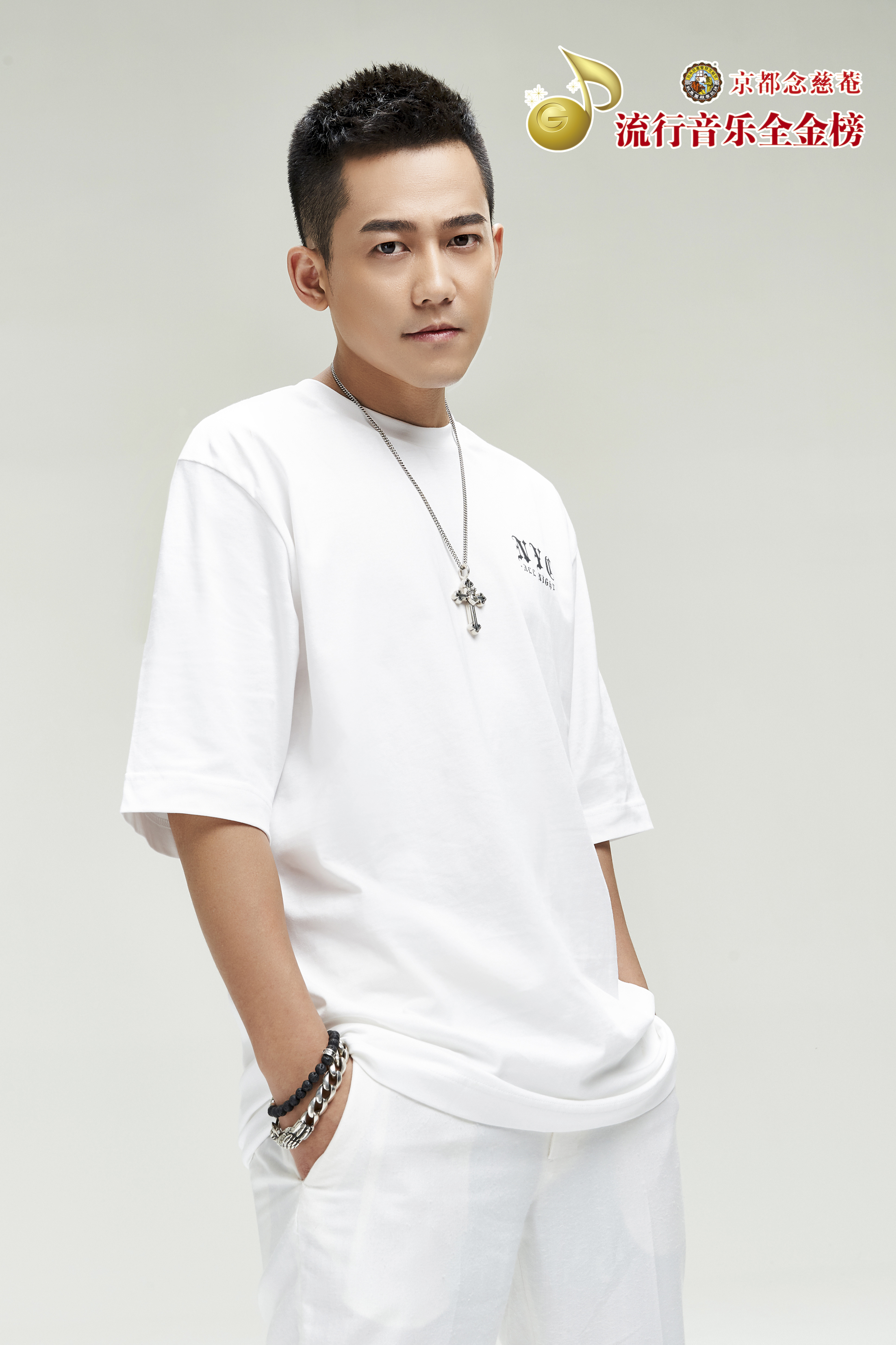 歌手苏醒不忘初心感受音乐纯粹擅长r&b,喜爱hip-hop的歌手苏醒,此次也