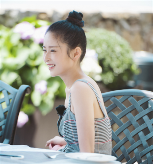 羡慕颖儿的小胳膊小腿?学学她的瘦身秘籍吧!