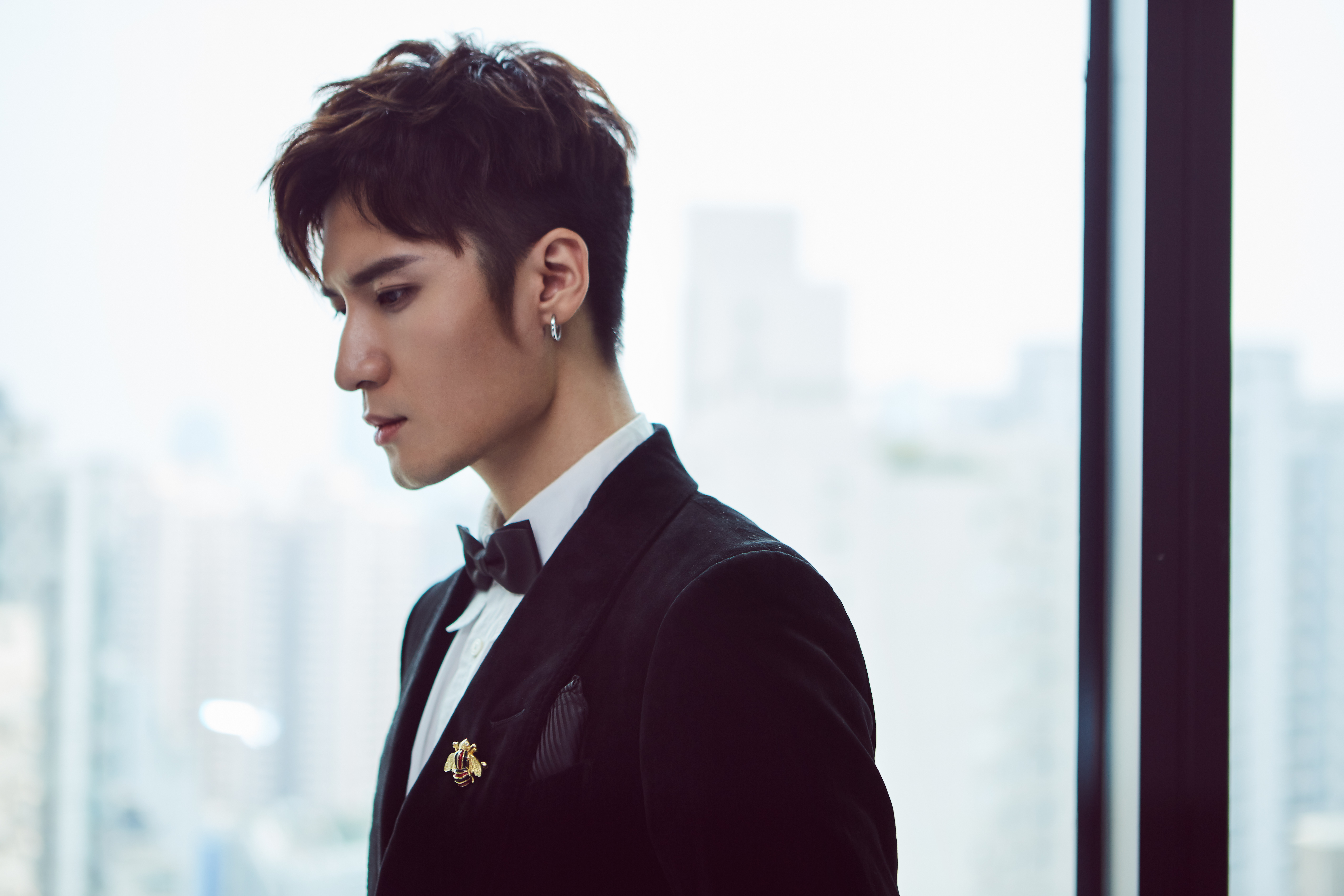 刘海宽气质邂逅elle30周年盛典爆料为陈情令瘦身20斤