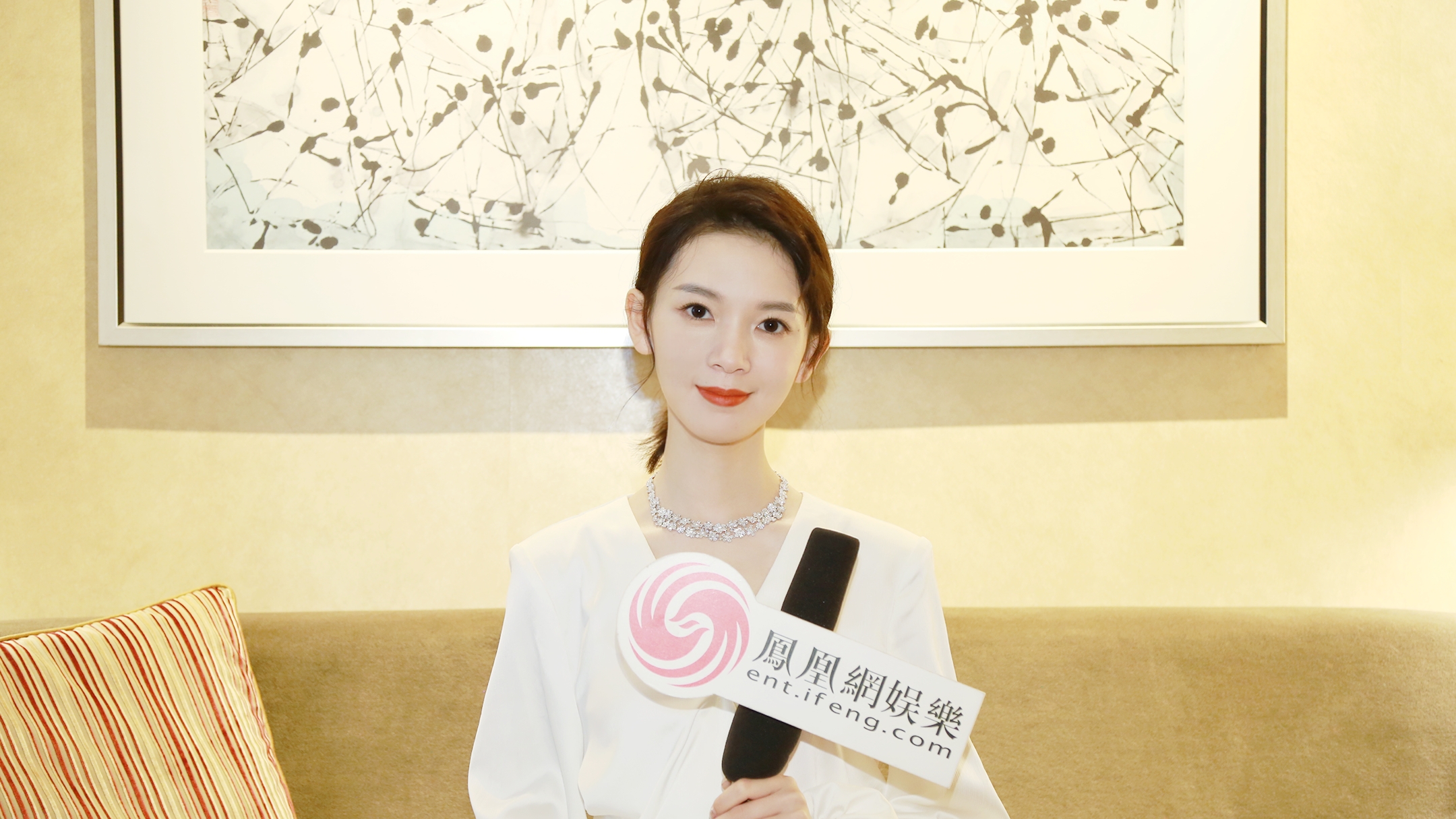 专访橙红年代陈瑶谁说萝莉脸不能演霸道总裁