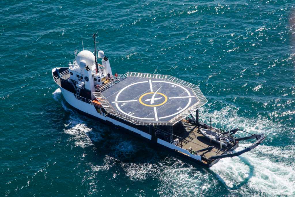 spacex升级回收船:配直升机场 可紧急救助航天员