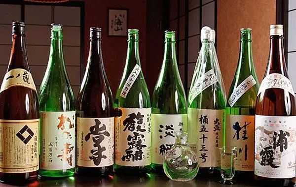 日本的清酒，韩国的烧酒，中国的白酒，哪款是你的真爱？_凤凰网酒业