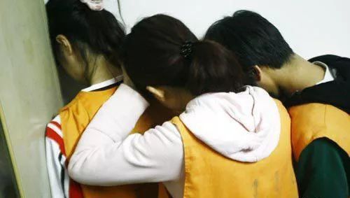 深圳两未成年少女醉酒被“捡尸”,涉案男子被公诉_凤凰网