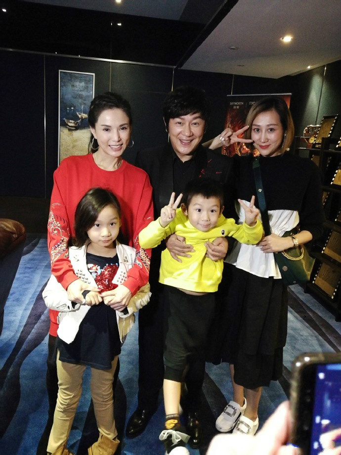 段譽(yù)神仙姐姐再聚首！李若彤陳浩民22年后再度同框