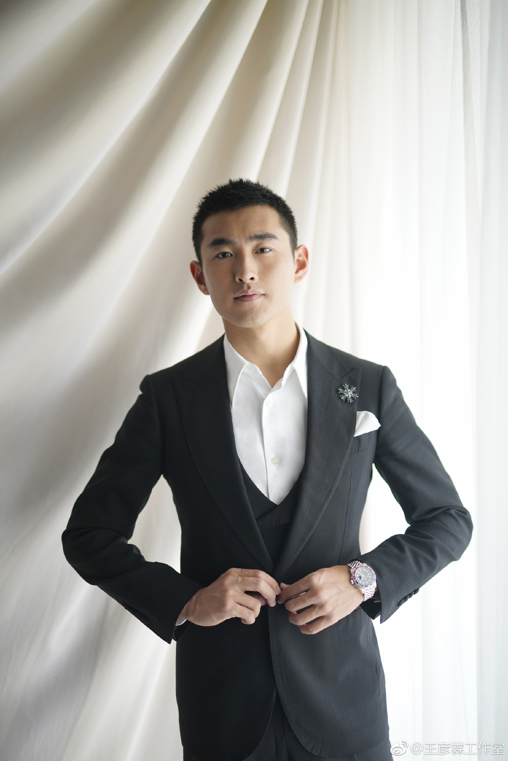 《奔跑吧》成员大换血,99年的他们都是啥来历?