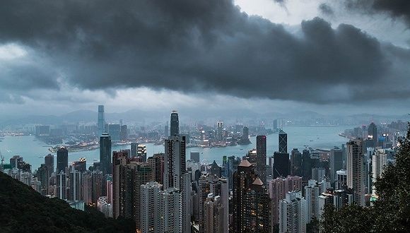 经济逼近衰退国民收入骤减 加拿大最近比较烦(图)