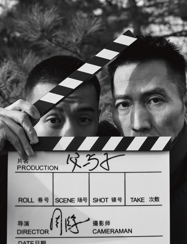 周游最新杂志大片 父子共同拍摄帅气似兄弟