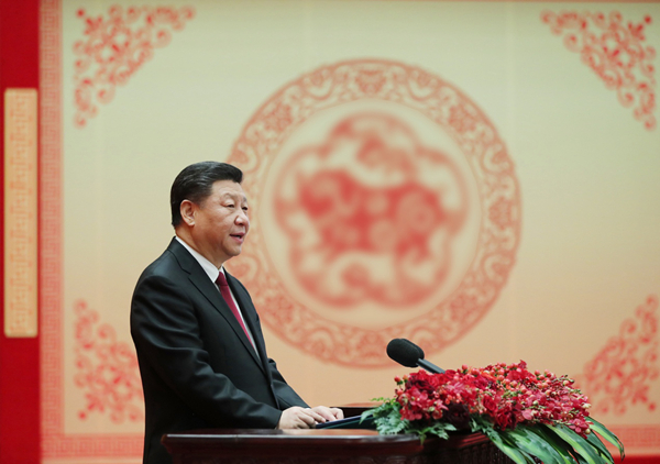 2019年2月3日，中共中央、国务院在北京人民大会堂举行2019年春节团拜会。中共中央总书记、国家主席、中央军委主席习近平发表讲话。