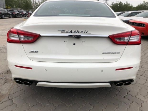 19款玛莎拉蒂总裁现车入港 经典轿跑车