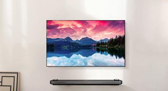 高端OLED电视以画质出众并造型纤薄受到消费者欢迎