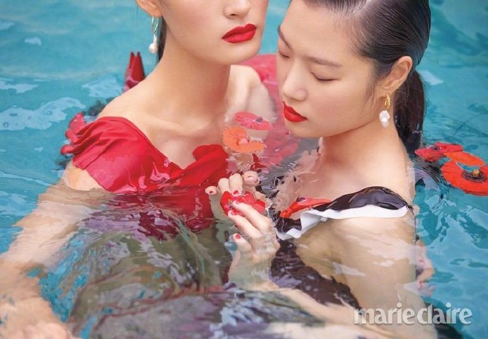 湿身嬉戏!韩国超模清凉泳装大片