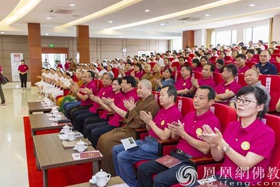 扶贫义诊活动启动仪式现场（图片来源：凤凰网佛教 摄影：姚文海/陈鹏程）