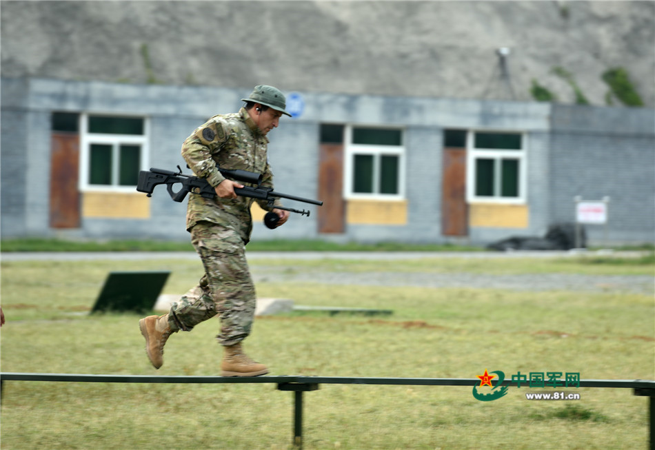 天的第一届锋刃国际狙击手射击竞赛在武警部队高岭训练基地成功落幕