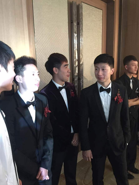 乒球名将大婚马龙方博当伴郎 马琳刘诗雯出席