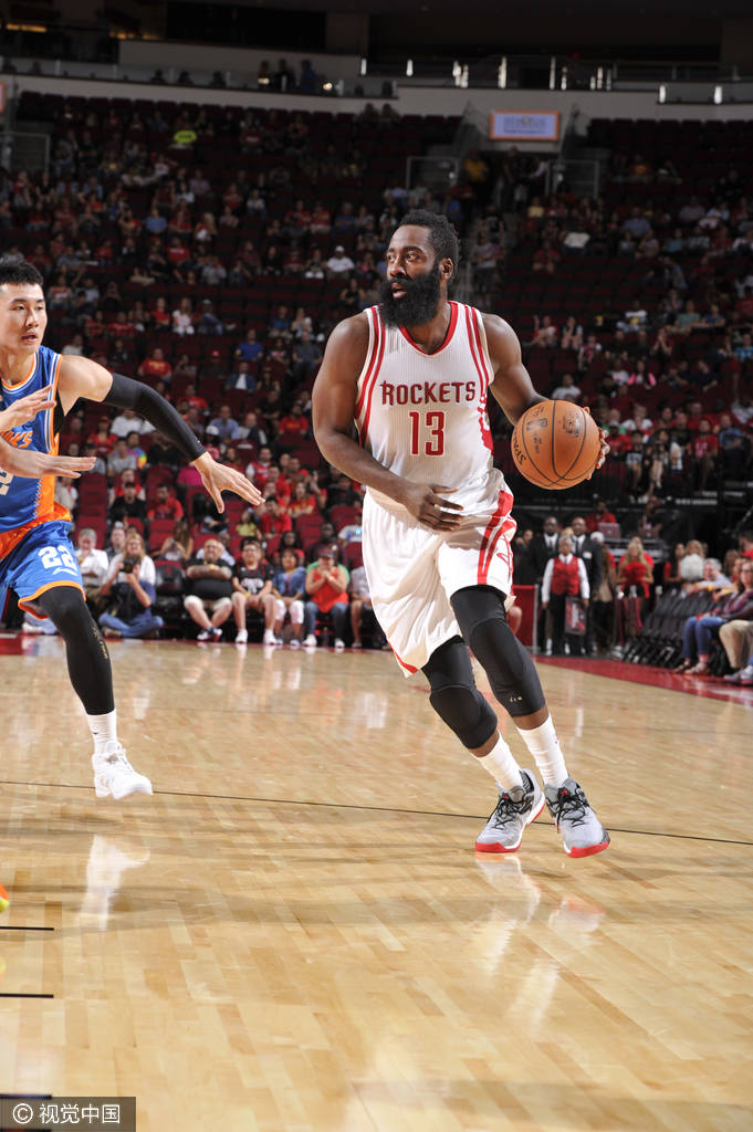 季前赛-哈登16 10 火箭37分屠上海