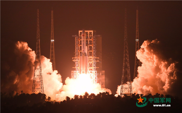 公元2016年11月3日20时43分,中国最大推力新一代运载火箭长征五号在