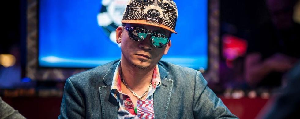 很快,极具侵略性的玩牌风格便让阮收获了"冲锋枪"的称号.