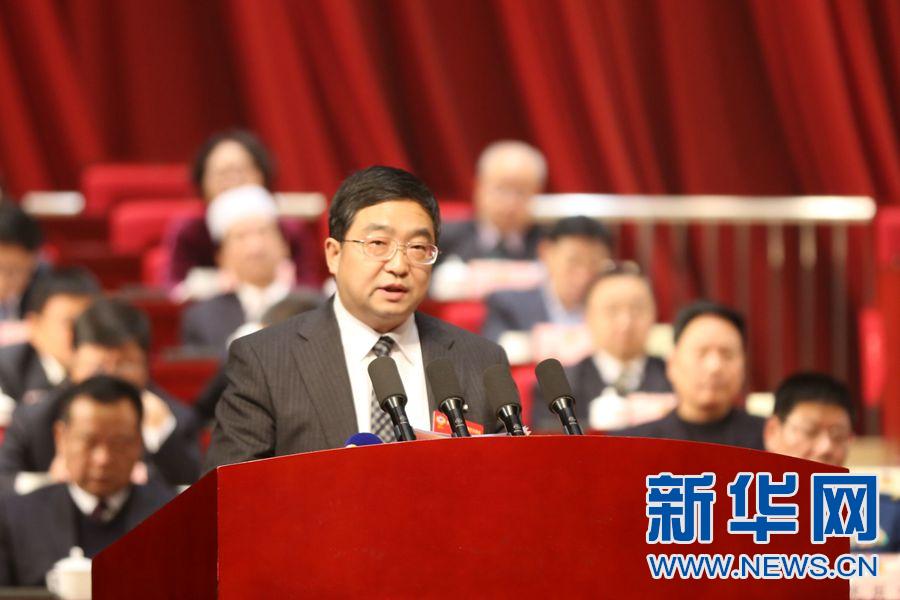陕西省政协常委,民盟陕西省委员会副主委昝林森在大会上发言 贺鑫摄1