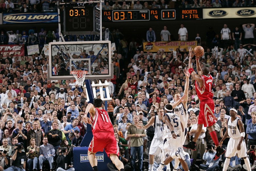 06年绝杀小牛,取得2-0领先优势,却被大逆转.