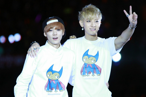 黄子韬曝常和鹿晗聊私事 喊话:鹿哥我知道你想我