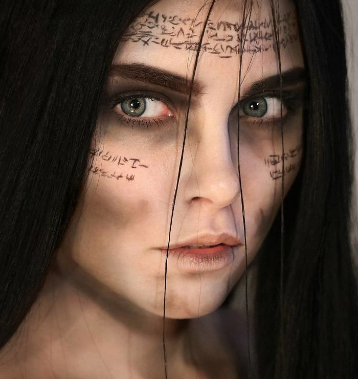 俄罗斯少女天赋异禀可以把自己变成任何人