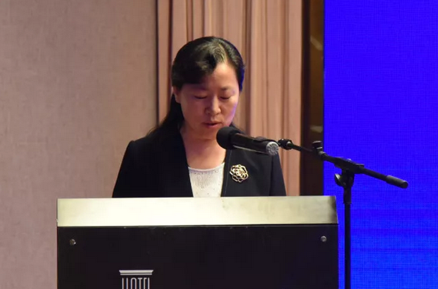 河口区副区长侯丽霞主持推介会