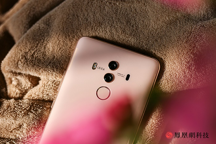 华为mate10 pro樱粉金图赏:让人少女心洋溢