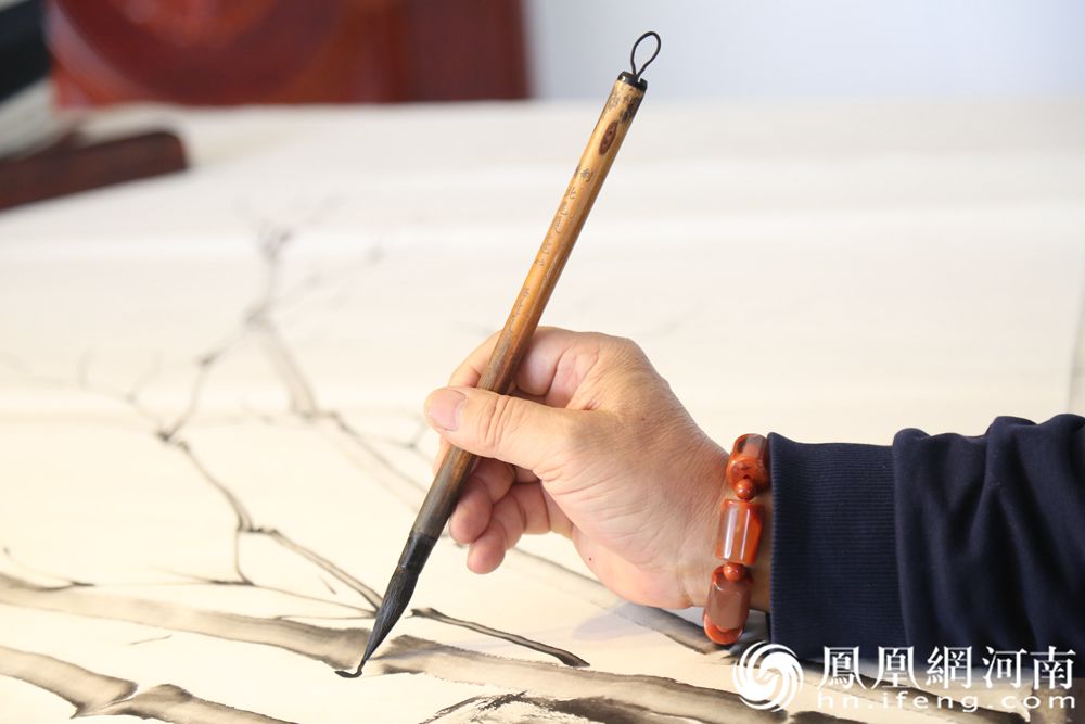 张文霆:挥毫书画王国 独领墨竹神韵