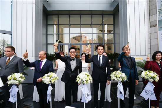 美克美家代言人靳东:家是一个柔软的所在